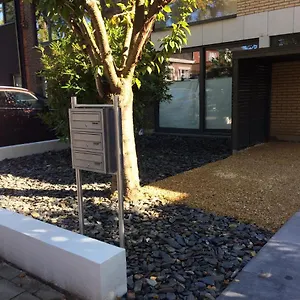 Apartment Akker Terras Met Jacuzzi, Mortsel